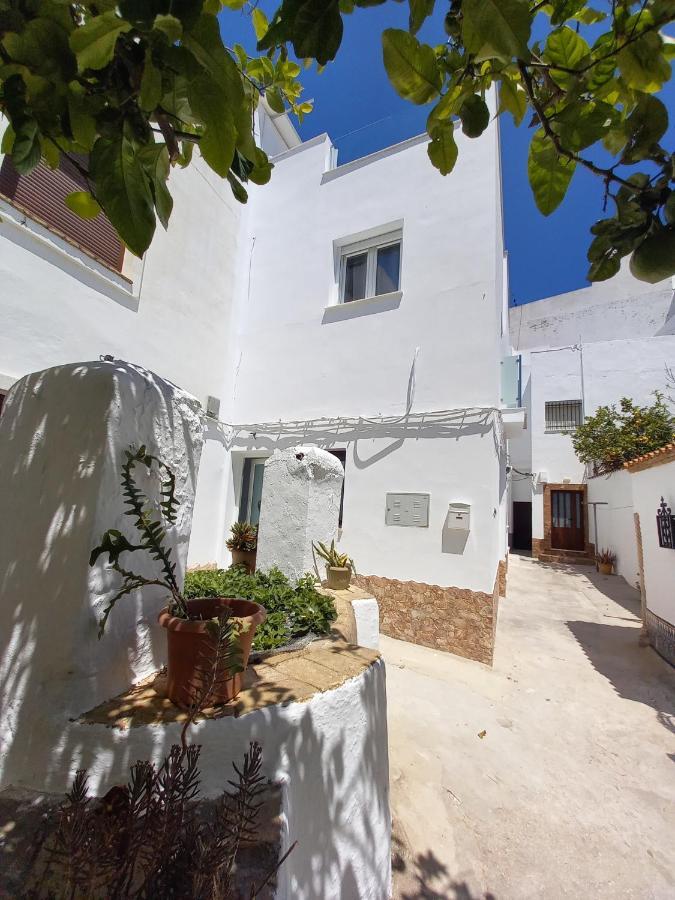 Brand New - Casa El Cuartel With Private Seaview Rooftop Conil De La Frontera Exterior photo
